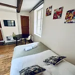 Louis Premier Et Second Centre Un Sejour A Part Διαμέρισμα *