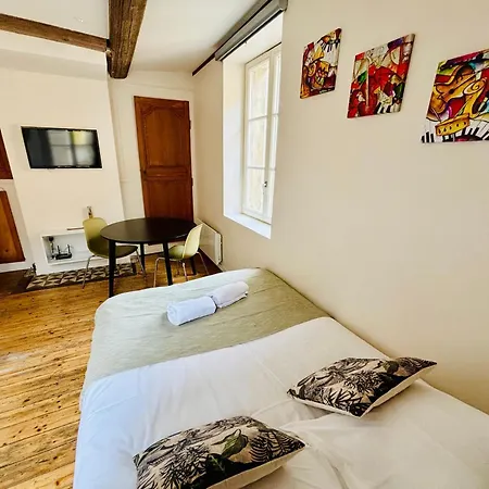 Louis Premier Et Second Centre Un à Part Apartamento