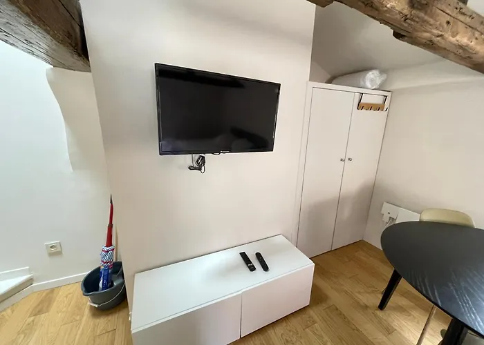 아파트 Louis Premier Et Second Centre Un Sejour A Part